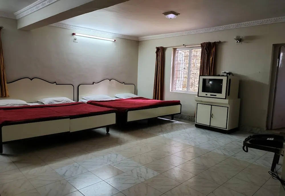 Ути: Hotel Alakapuri