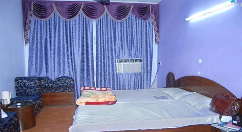 Канпур: Goroomgo Hotel Manglam Kanpur