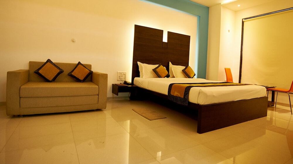 Ширди: Hotel Sai Nisarg