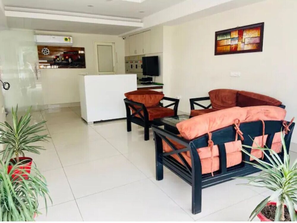 Гуруграм: Olive Service Apartment-Golf Course Road