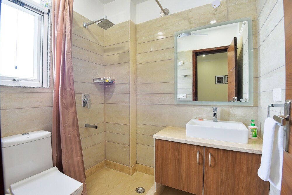 Гуруграм: Olive Service Apartment-Golf Course Road