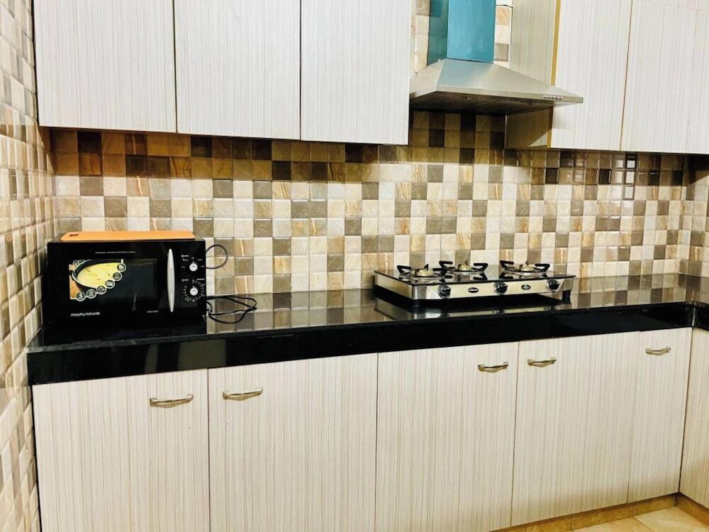 Гуруграм: Olive Service Apartment-Golf Course Road