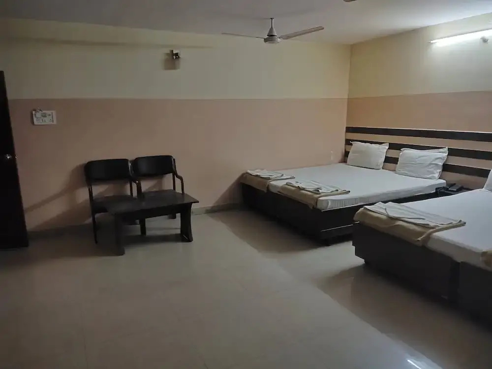Хидерабад: Suprabath Residency