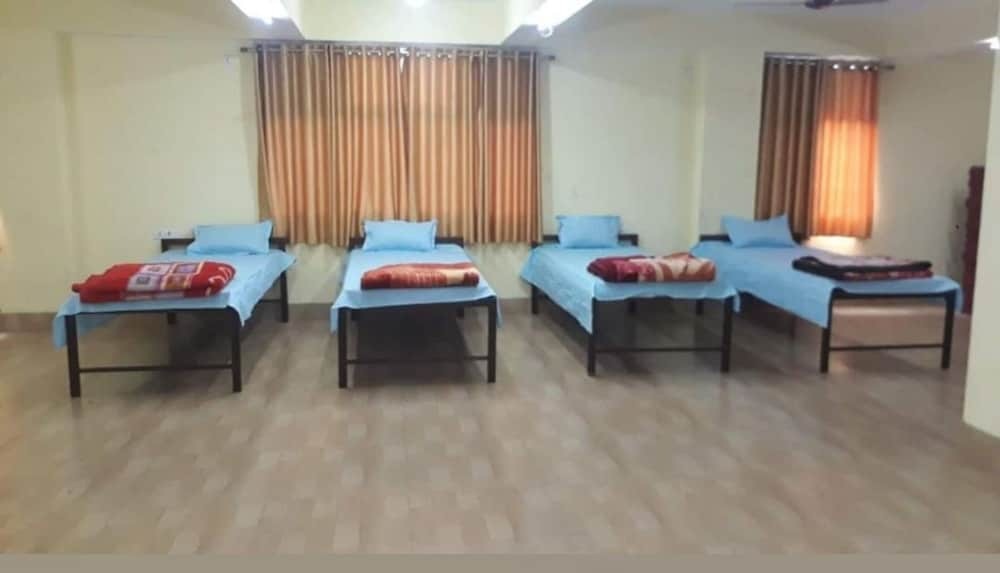 Патна: Goroomgo Mayagiri Patna