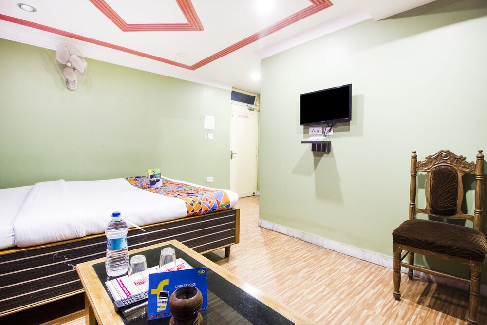 Патна: Goroomgo Mundrika Deluxe Patna