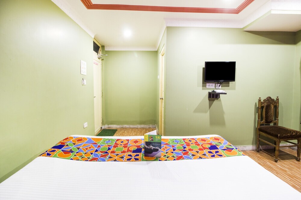 Патна: Goroomgo Mundrika Deluxe Patna