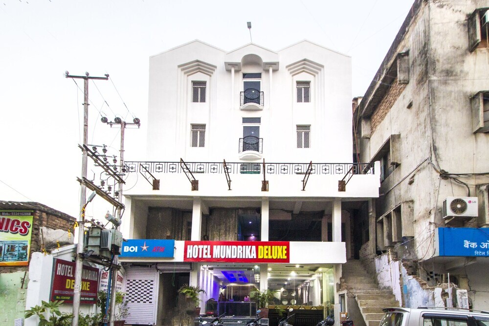 Патна: Goroomgo Mundrika Deluxe Patna