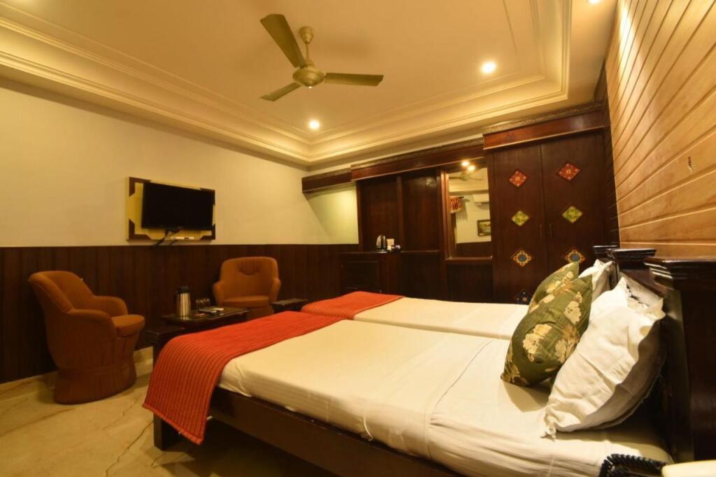 Биканер: Hotel Sagar Niwas