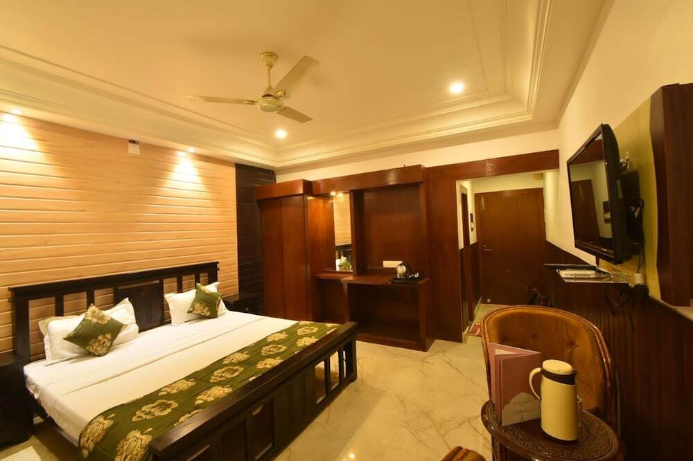 Биканер: Hotel Sagar Niwas