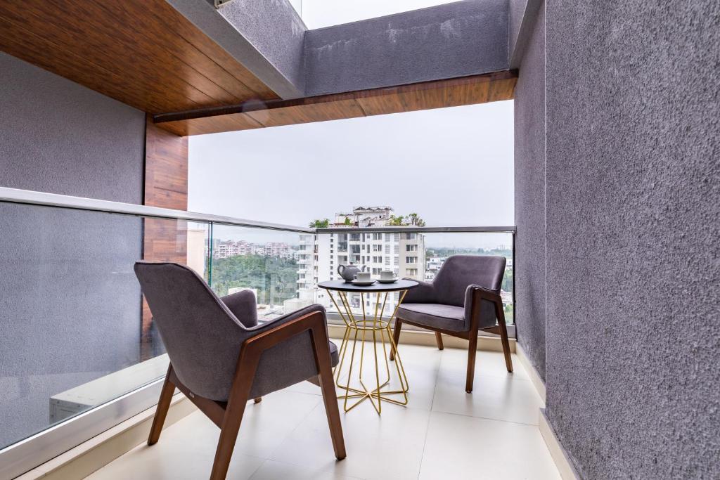 Пуна: AR Suites Jewels Royale