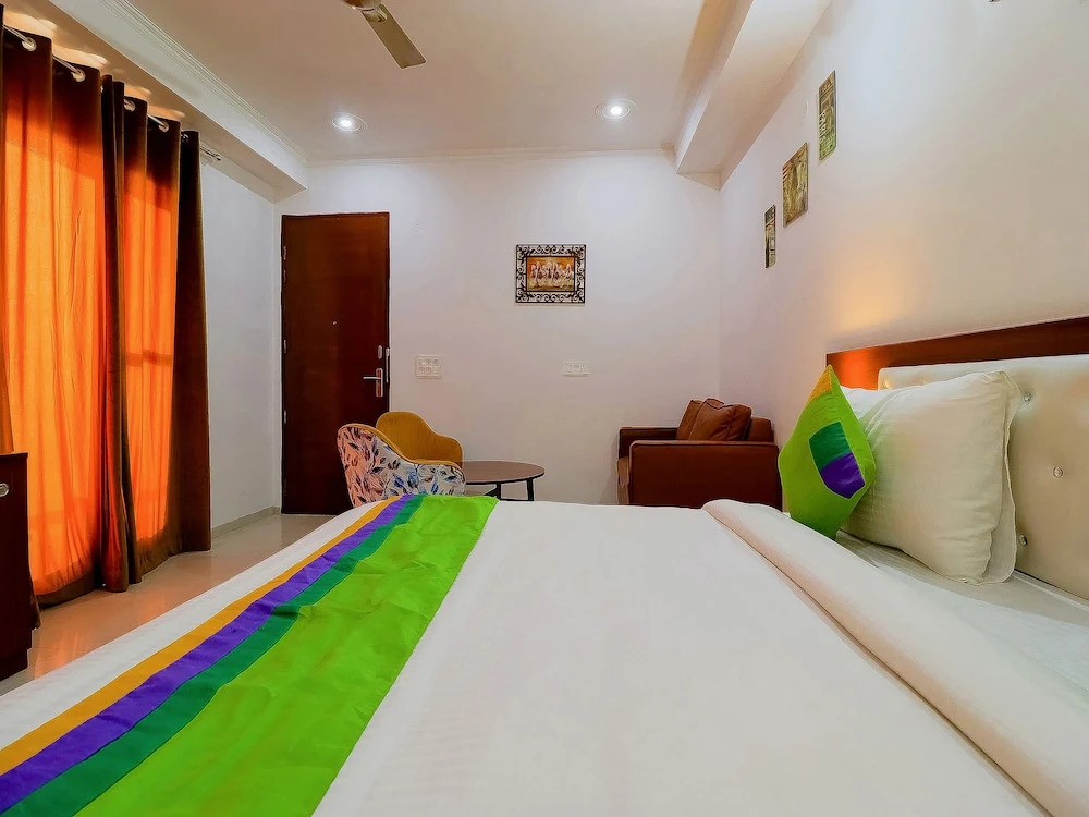 Гуруграм: Treebo Rejoice 52 - 3km From Huda City Metro Station