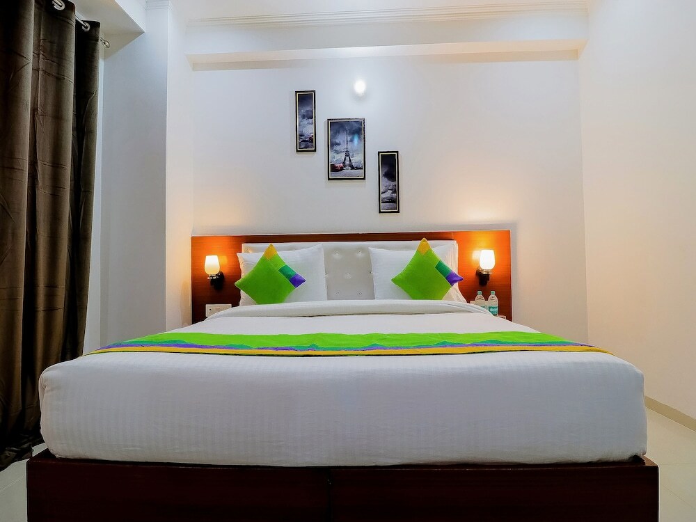Гуруграм: Treebo Rejoice 52 - 3km From Huda City Metro Station