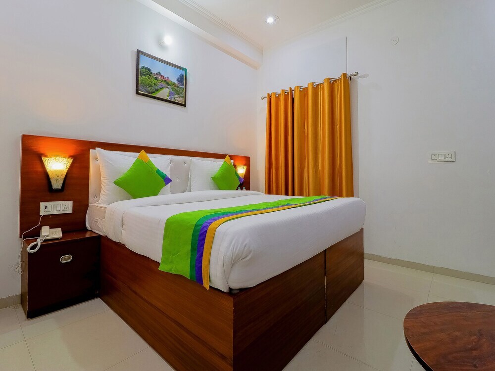 Гуруграм: Treebo Rejoice 52 - 3km From Huda City Metro Station