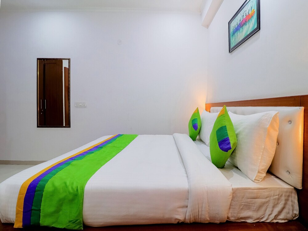 Гуруграм: Treebo Rejoice 52 - 3km From Huda City Metro Station