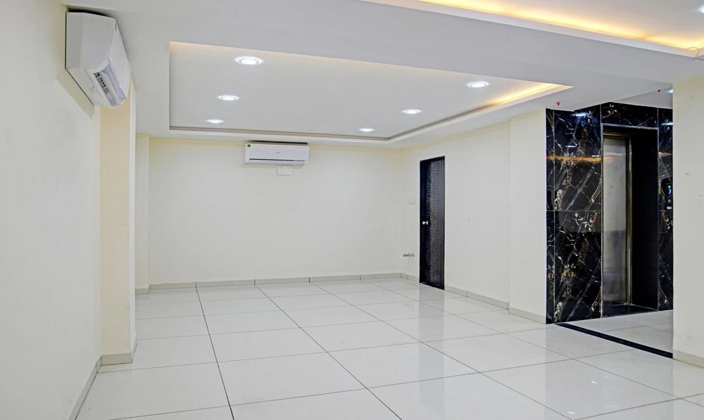 Индаур: Treebo Jayshree Palace C21 Business Park