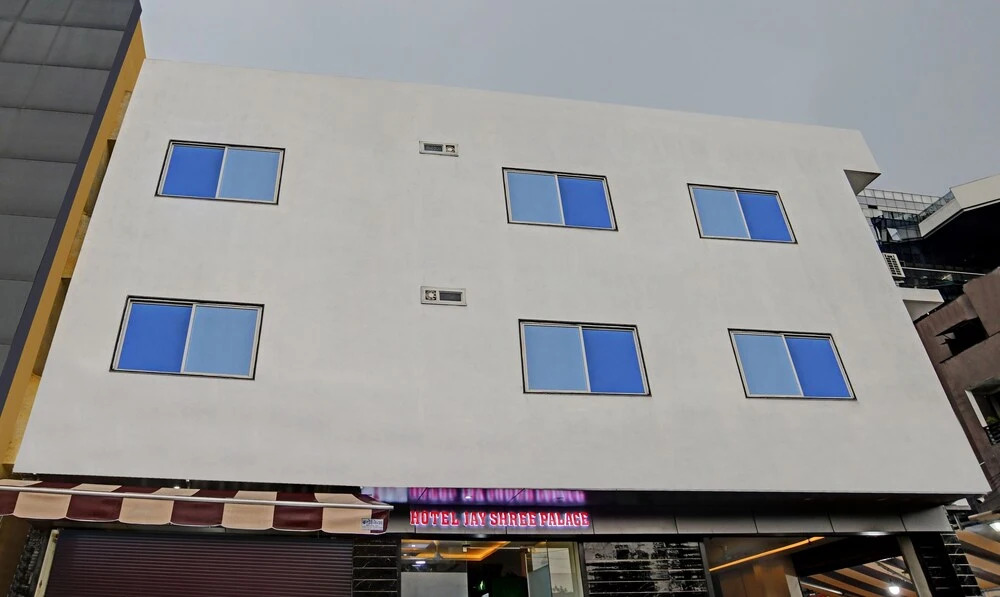 Индаур: Treebo Jayshree Palace C21 Business Park