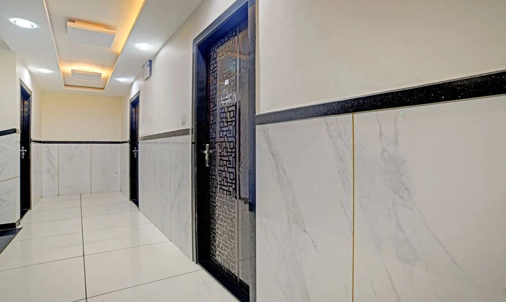 Индаур: Treebo Jayshree Palace C21 Business Park