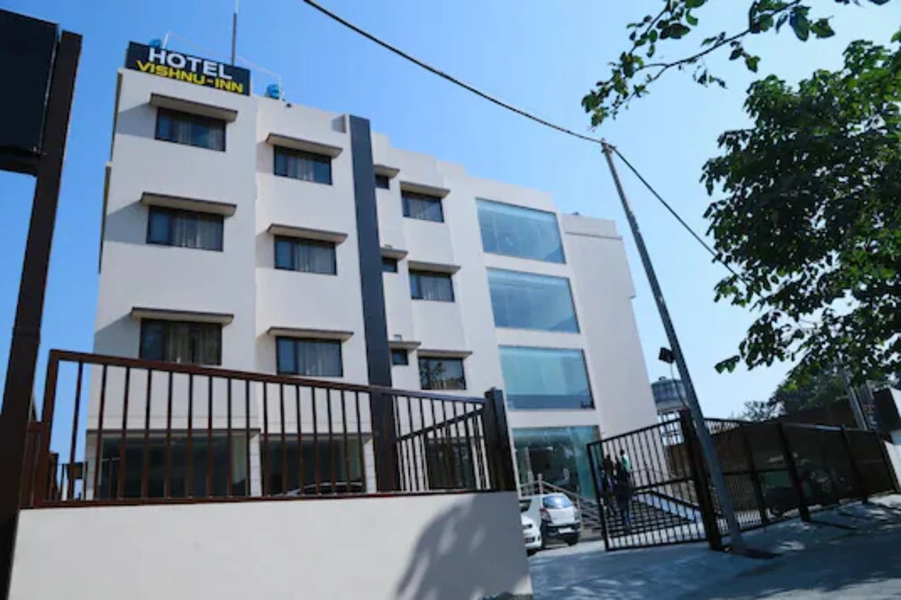 Дехрадун: Hotel Vishnu Inn @ Dehradun Railway Station