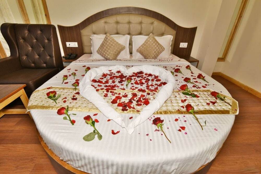 Манали: Goroomgo Mars Resort Manali