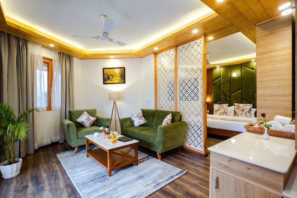 Куллу: Anand Vardhan Resorts