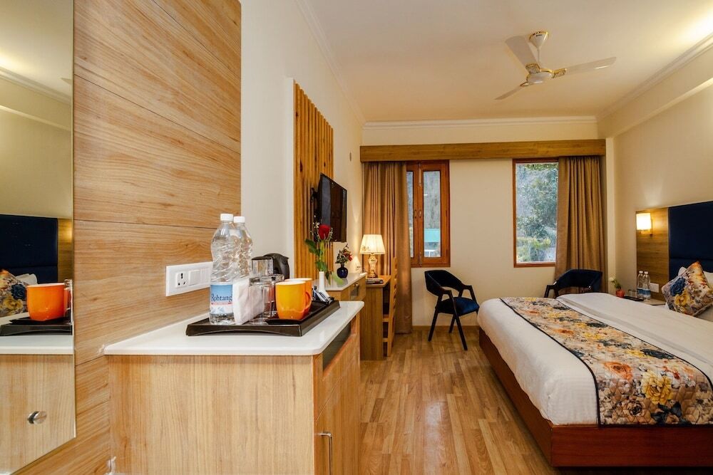 Куллу: Anand Vardhan Resorts