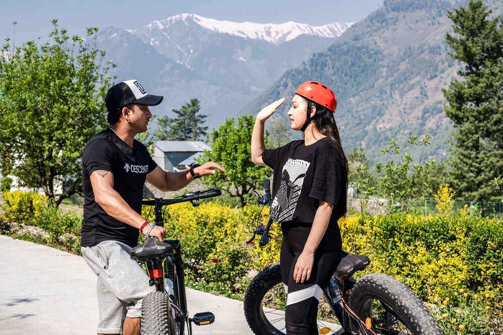 Куллу: Anand Vardhan Resorts