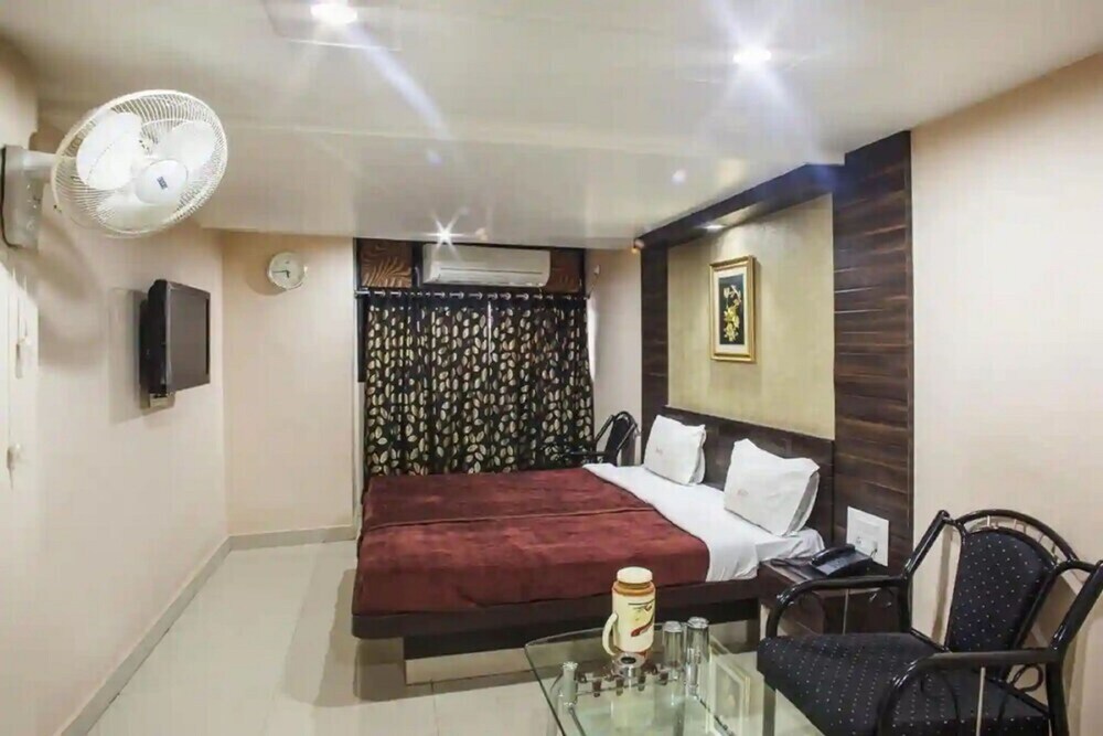 Райпур: Goroomgo Ellora Raipur