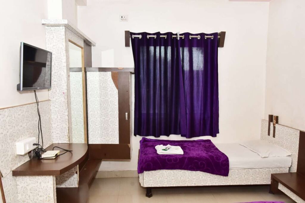 Ширди: Hotel Temple Sai