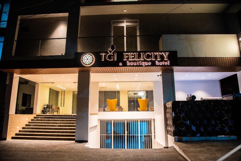 Бангалор: TGI Felicity