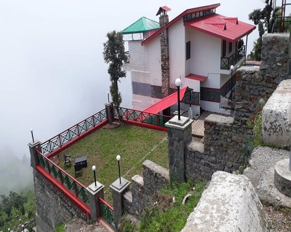 Массури: Veenu's Cottage