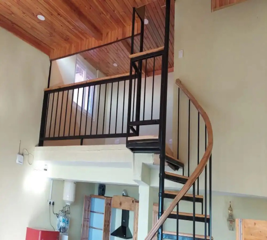 Массури: Veenu's Cottage