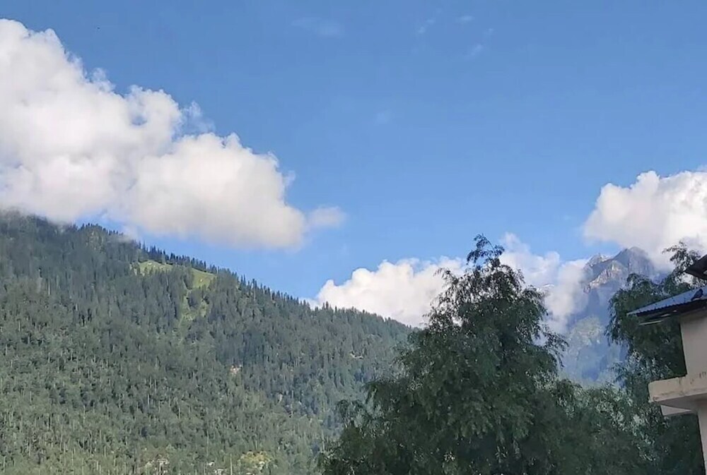 Манали: Goroomgo Galaxy Inn Manali