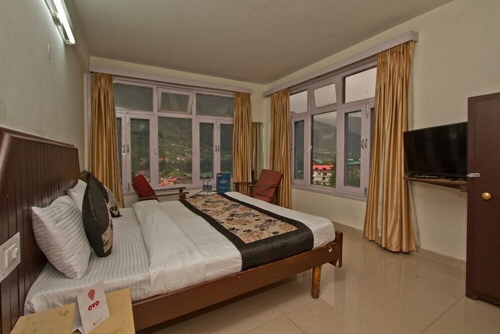 Манали: Goroomgo Charan Residency Manali