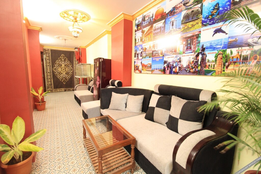 Пудучерри: French Breeze Residency