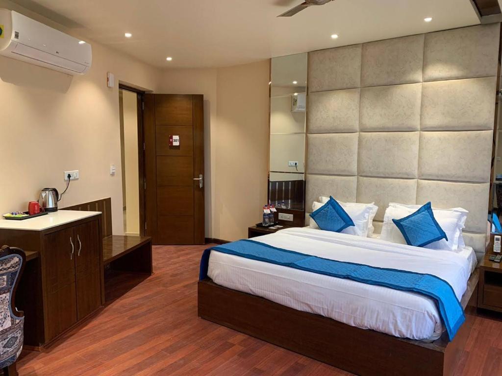 Чамба: Mastiff Hotel Dalhousie