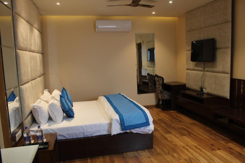 Чамба: Mastiff Hotel Dalhousie