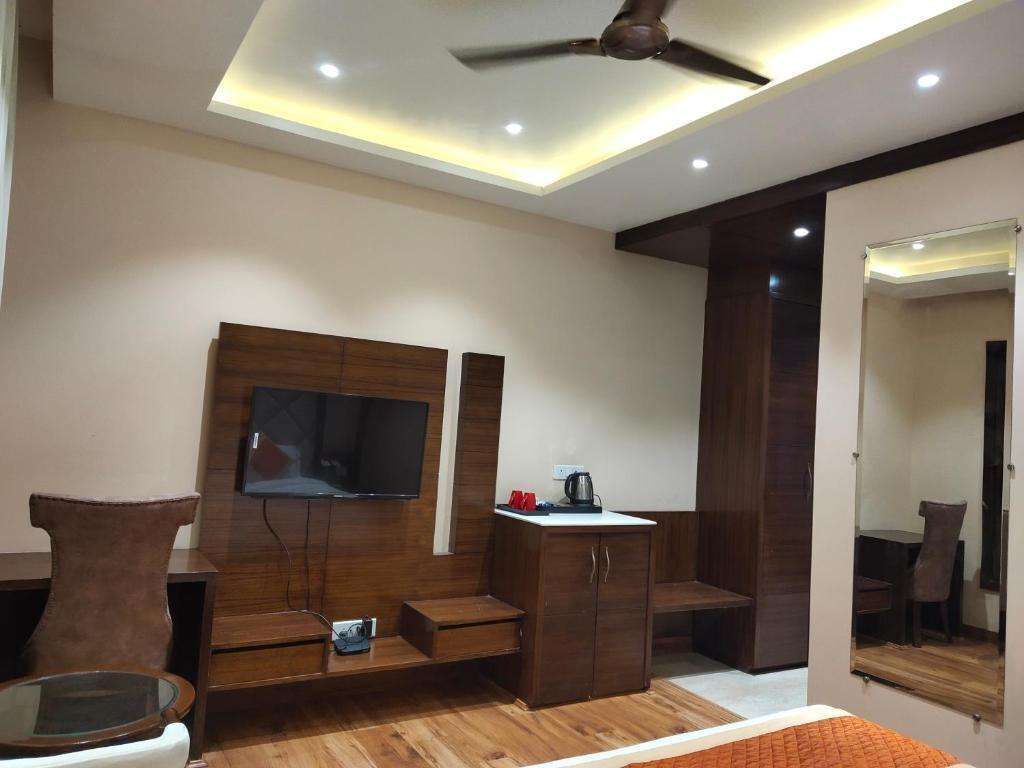 Чамба: Mastiff Hotel Dalhousie