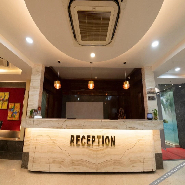 Патна: The Red Velvet Hotel Samarpan