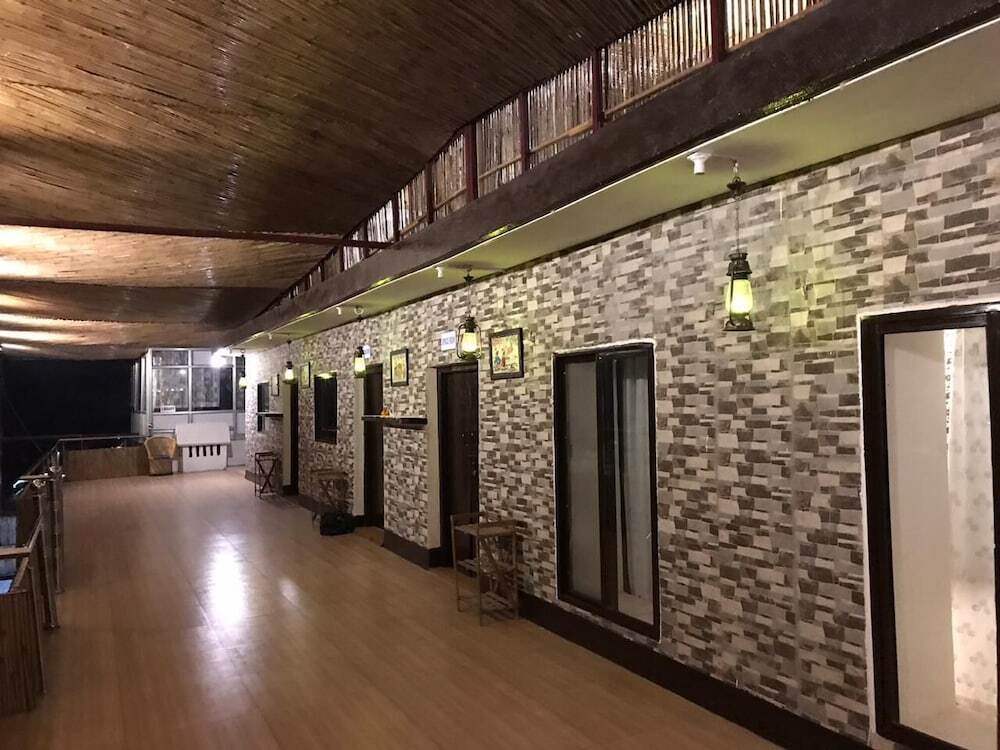 Техри: Itharna Eternity Retreat