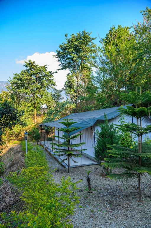 Техри: Itharna Eternity Retreat