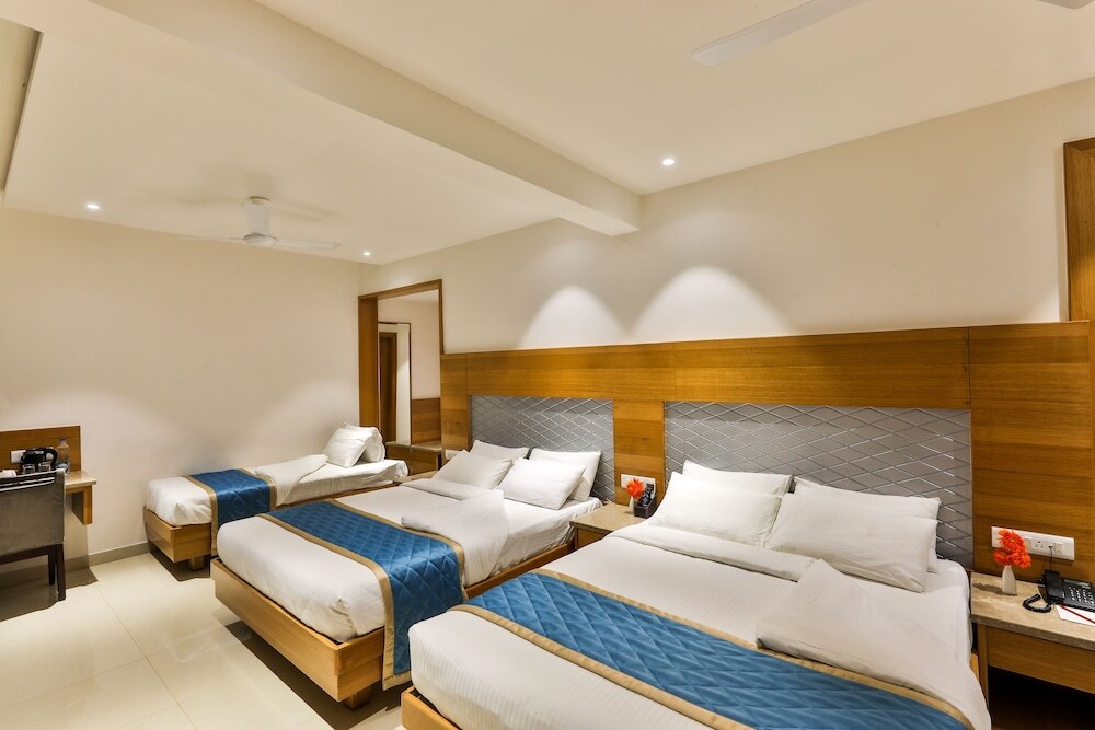 Бангалор: Hotel Vbr Grand Inn