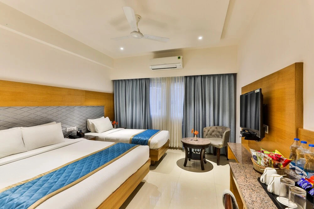 Бангалор: Hotel Vbr Grand Inn
