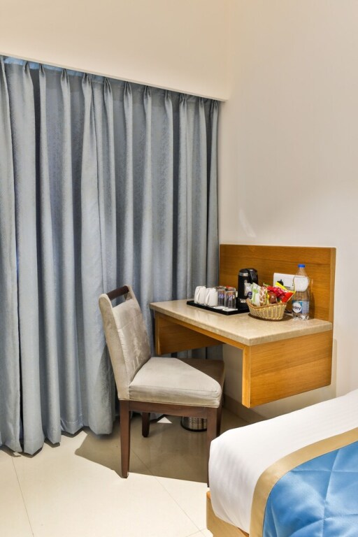 Бангалор: Hotel Vbr Grand Inn
