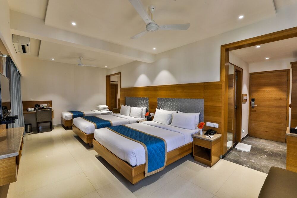 Бангалор: Hotel Vbr Grand Inn