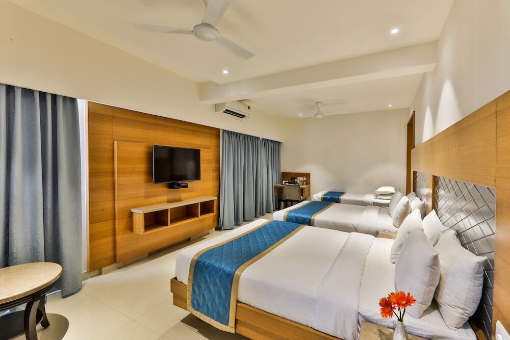 Бангалор: Hotel Vbr Grand Inn