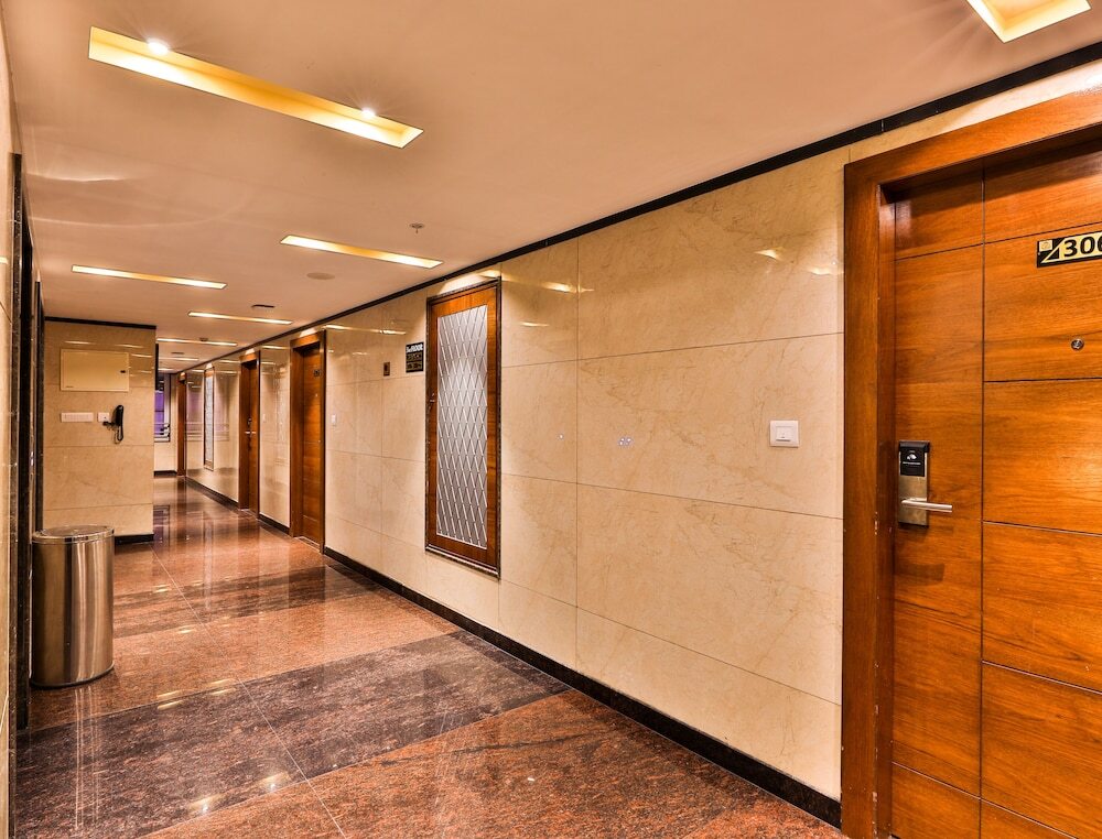 Бангалор: Hotel Vbr Grand Inn
