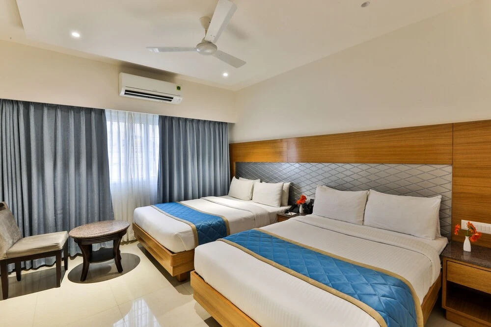 Бангалор: Hotel Vbr Grand Inn