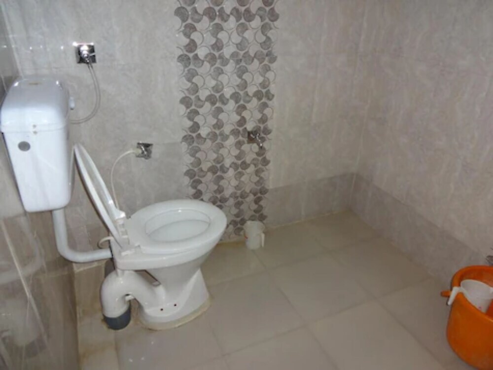 Бедагхат: Goroomgo Pankaj Palace Jabalpur
