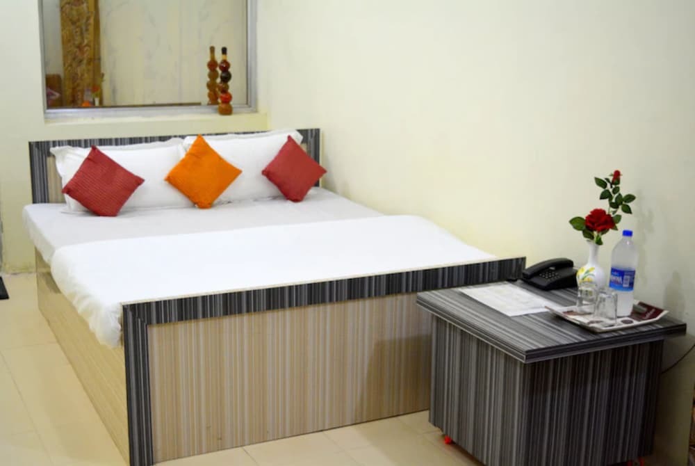 Бедагхат: Goroomgo Dhingra Residency Jabalpur