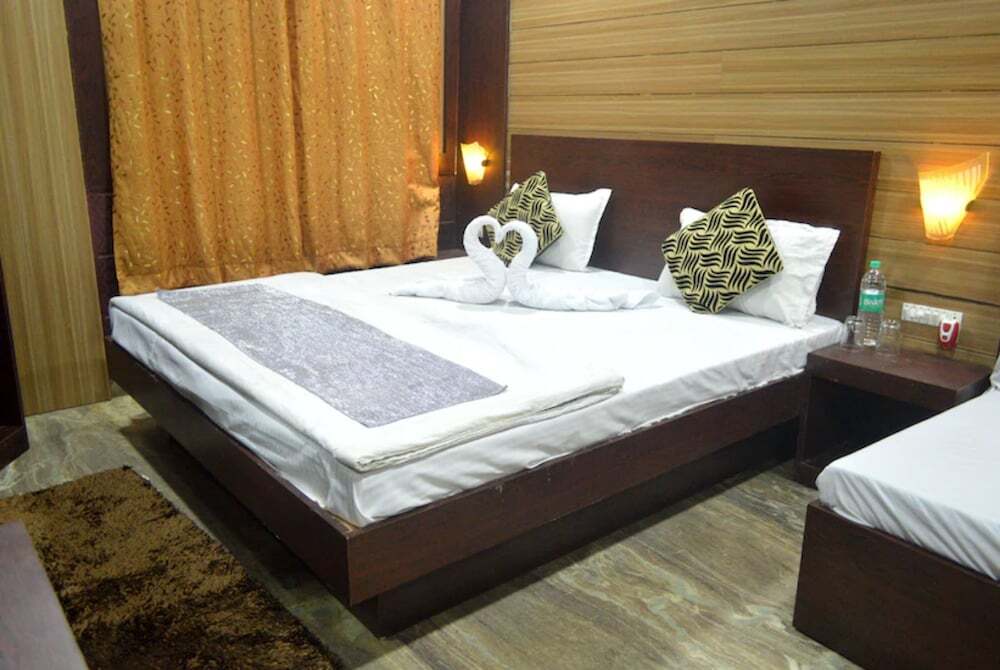Бедагхат: Goroomgo Dhingra Residency Jabalpur